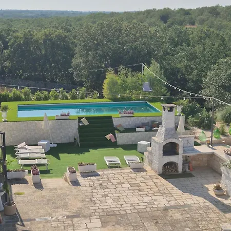 Trulli Allegretti Hébergement de vacances *