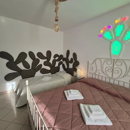 Trulli Allegretti * Noci