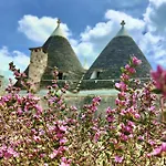 Trulli Allegretti Noci