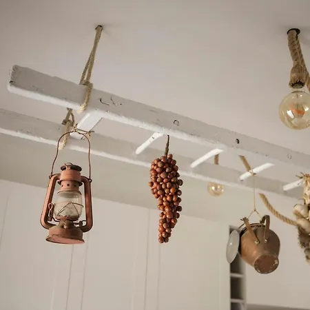 Trulli Allegretti * Noci