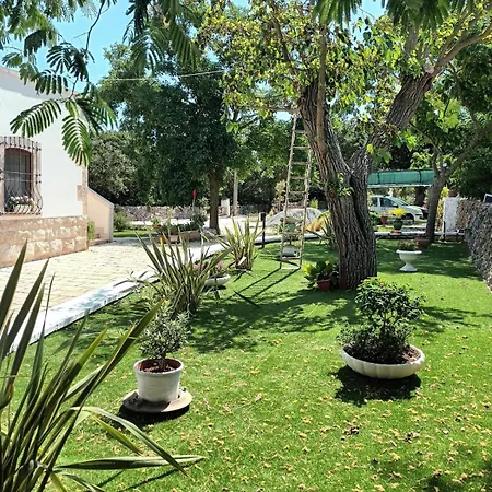 Trulli Allegretti * Noci