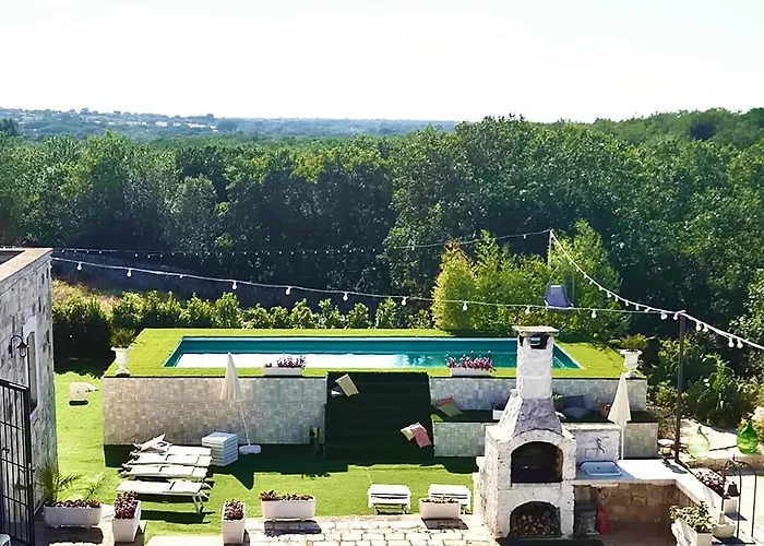 בית נופש Trulli Allegretti *